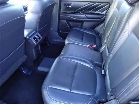 Used 2020 Mitsubishi Outlander SEL image 10