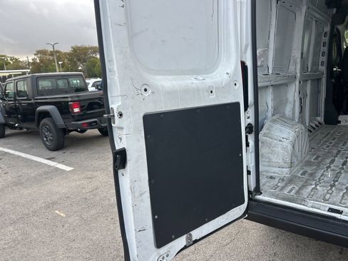 Used 2023 RAM ProMaster 2500 w/ Convenience Group image 30