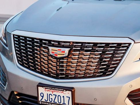 Used 2024 Cadillac XT5 Premium Luxury image 6