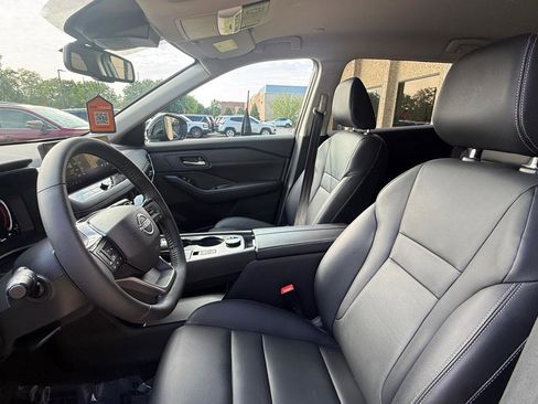 Used 2026 Nissan Rogue SL AWD/4WD image 10