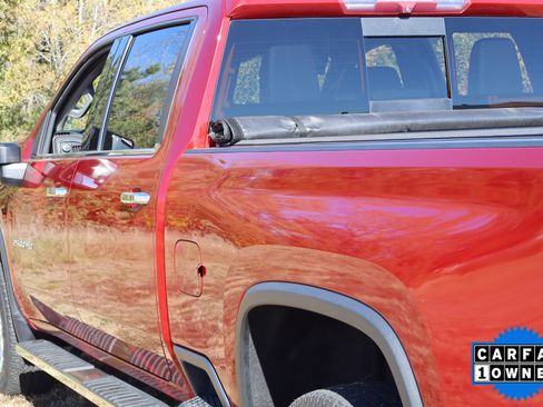 Certified 2021 Chevrolet Silverado 2500 LTZ w/ LTZ Convenience Package image 10