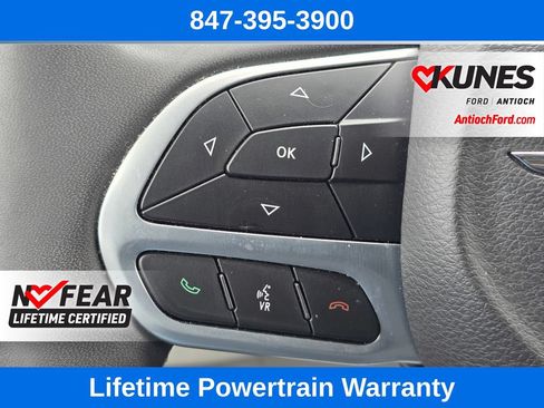 Used 2024 Chrysler Pacifica Touring-L FWD image 39