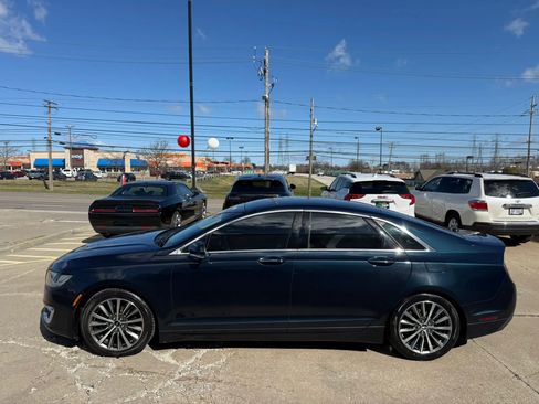 Used 2020 Lincoln MKZ AWD w/ Convenience Package image 7
