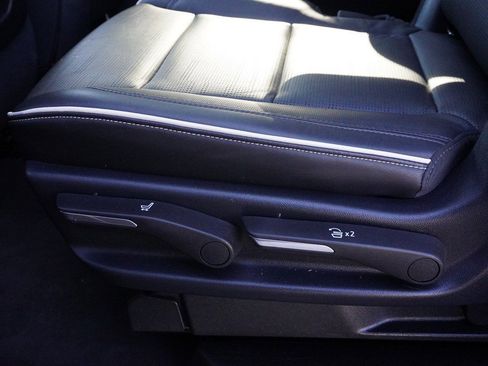 Used 2023 Cadillac Escalade Sport image 38