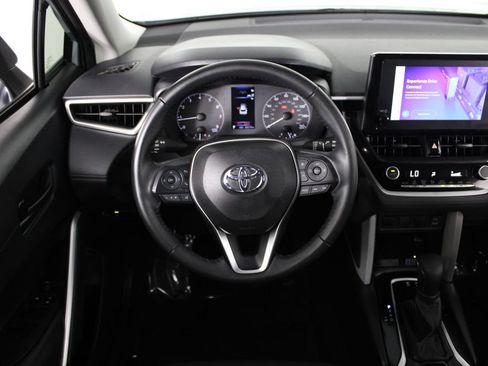 Used 2024 Toyota Corolla Cross LE FWD image 15