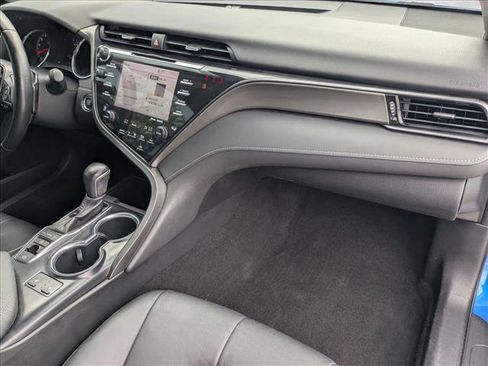 Used 2019 Toyota Camry XSE FWD image 22