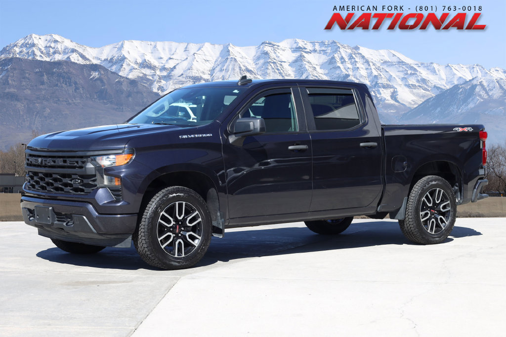 Used 2022 Chevrolet Silverado 1500 Custom AWD/4WD image 1