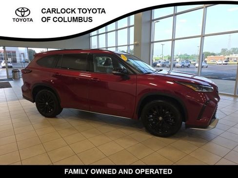 Used 2025 Toyota Highlander XSE AWD/4WD image 6