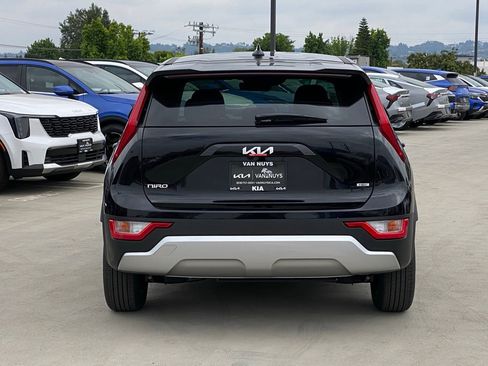New 2026 Kia Niro LX FWD image 4