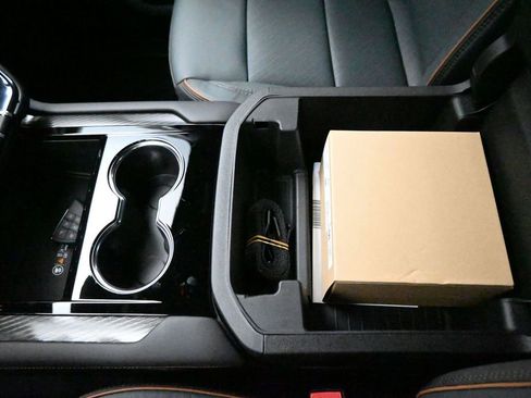 New 2026 GMC Yukon XL AT4 w/ AT4 Premium Plus Package AWD/4WD image 12
