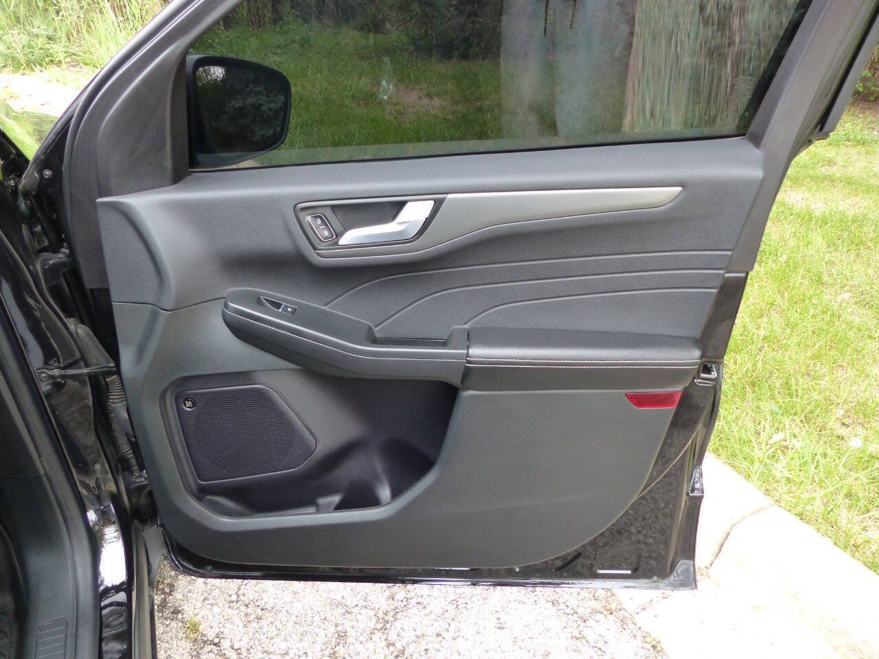 Used 2024 Ford Escape Active w/ Tech Pack #2 AWD/4WD image 44