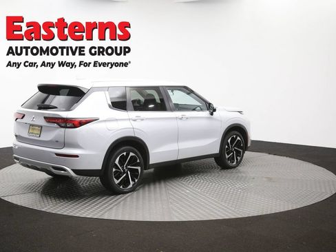 Used 2024 Mitsubishi Outlander SE AWD/4WD image 42