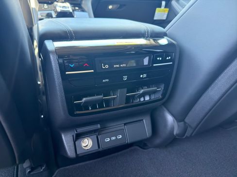 Certified 2026 Acura MDX FWD w/ Technology Package image 30