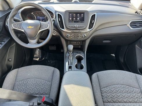 Certified 2024 Chevrolet Equinox LT image 9