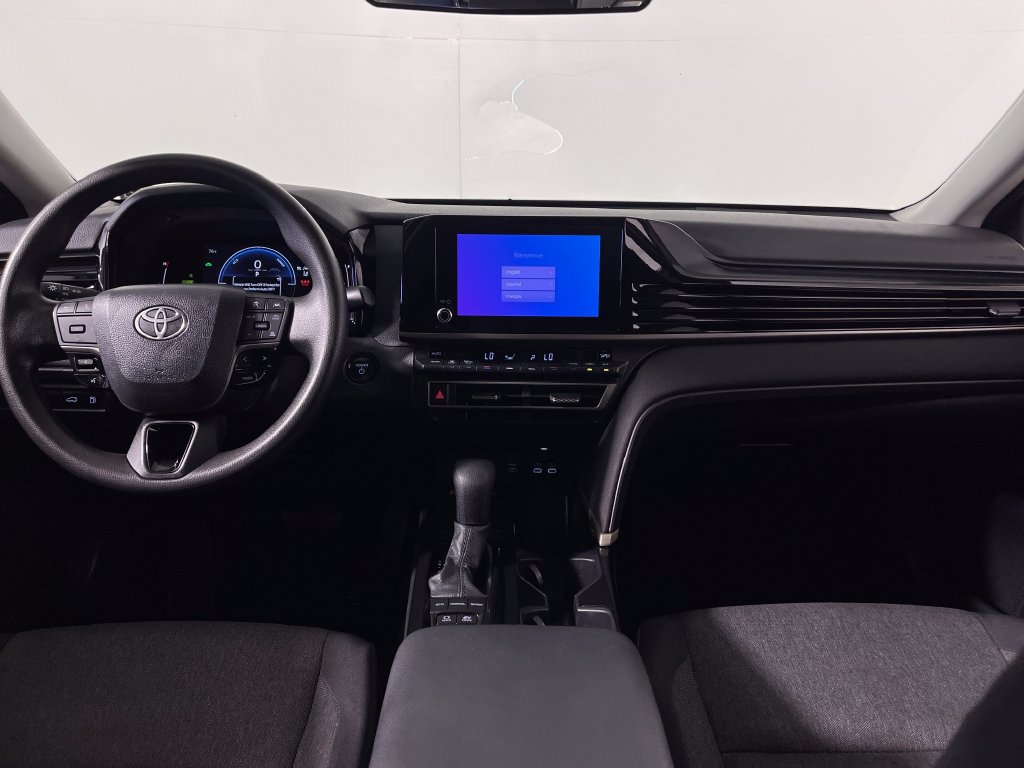 Used 2025 Toyota Camry LE FWD image 14
