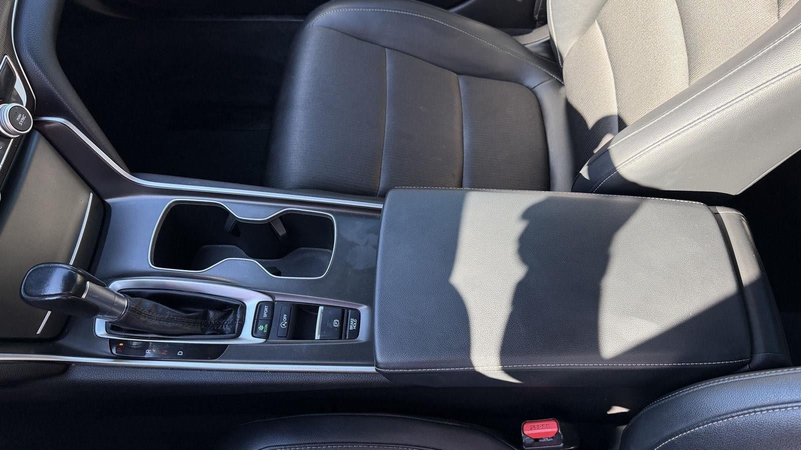 Used 2022 Honda Accord Sport image 11
