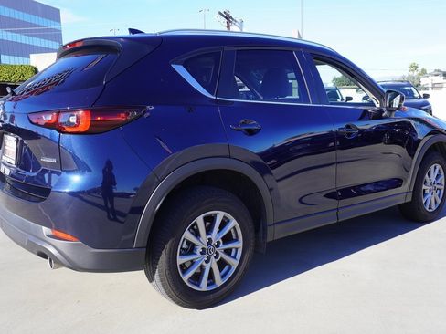 Used 2023 MAZDA CX-5 AWD 2.5 S w/ Preferred Package image 4