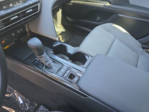 Used 2025 Toyota Camry LE w/ Convenience Package FWD image 24