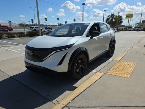 Used 2024 Nissan Ariya FWD image 8