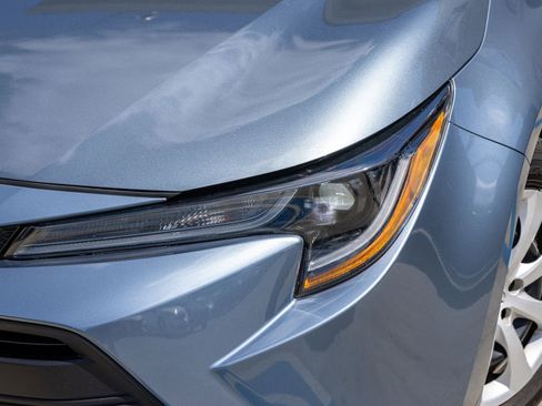 Used 2023 Toyota Corolla LE FWD image 7