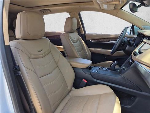 Used 2024 Cadillac XT5 Premium Luxury w/ Platinum Package AWD/4WD image 19
