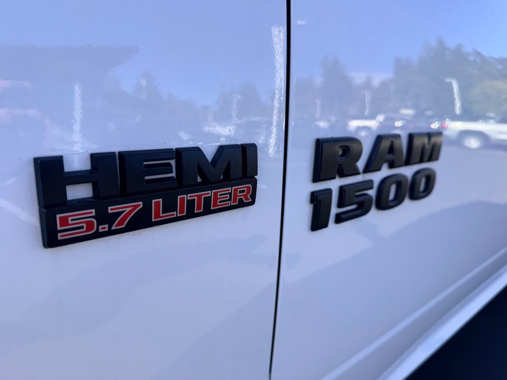 Used 2018 RAM 1500 Express w/ Express Value Package AWD/4WD image 9