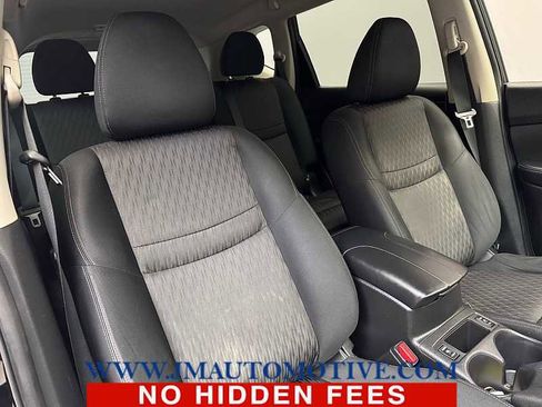 Used 2018 Nissan Rogue SV AWD/4WD image 20