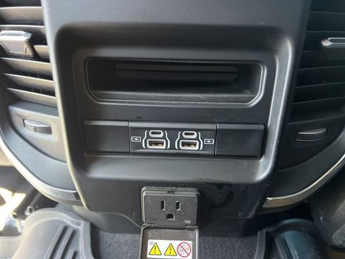 Used 2025 RAM 2500 Laramie w/ Sport Appearance Package image 21