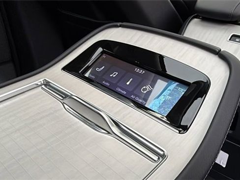 New 2025 Lincoln Navigator L Reserve image 14