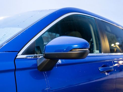 Used 2023 Honda CR-V EX image 11