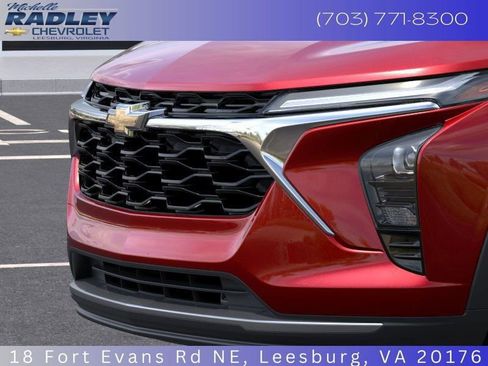 New 2026 Chevrolet Trax LT w/ Sunroof Package image 13