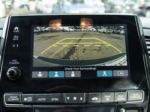 Used 2018 Honda Odyssey Touring image 14