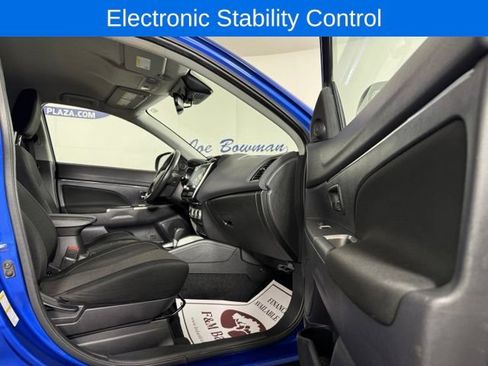 Used 2020 Mitsubishi Outlander Sport SE AWD/4WD image 17