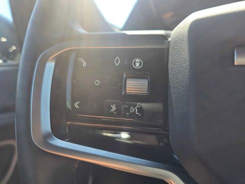 Used 2025 Land Rover Discovery Sport Dynamic SE AWD/4WD image 31