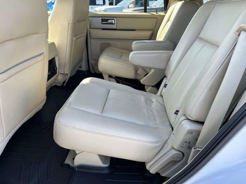 Used 2015 Ford Expedition Limited w/ Equipment Group 301A RWD image 11