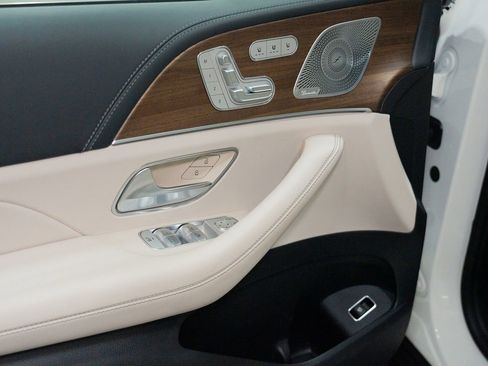 Used 2021 Mercedes-Benz GLS 63 AMG 4MATIC+ SUV image 19