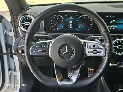 Used 2020 Mercedes-Benz CLA 250 image 21