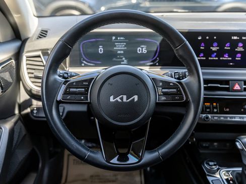 Used 2025 Kia Seltos S FWD image 30