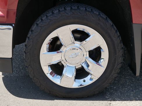 Used 2015 Chevrolet Silverado 1500 LTZ w/ LTZ Plus Package AWD/4WD image 15