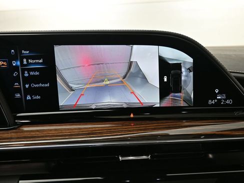 Used 2024 Cadillac Escalade ESV Premium Luxury RWD image 12