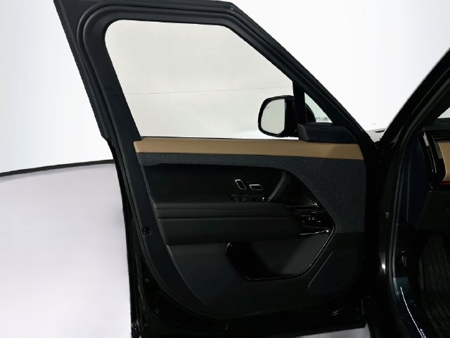 New 2027 Land Rover Range Rover Sport Dynamic SE AWD/4WD image 11