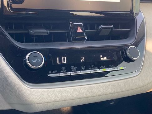 Certified 2026 Toyota Corolla LE FWD image 21