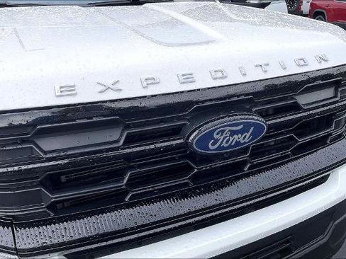 Certified 2025 Ford Expedition Max Active AWD/4WD image 5