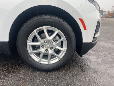 Used 2022 Chevrolet Equinox LS w/ LS Convenience Package image 5