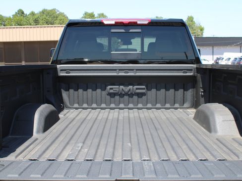 Used 2026 GMC Sierra 2500 SLT w/ SLT Premium Package AWD/4WD image 16