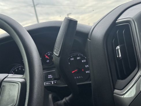 Used 2023 Chevrolet Silverado 1500 Custom image 16