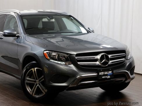 Used 2016 Mercedes-Benz GLC 300 4MATIC image 2