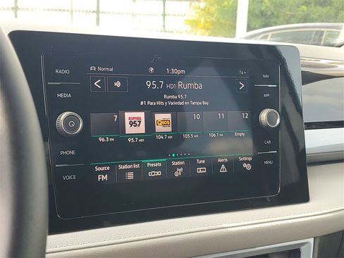 Used 2025 Volkswagen Taos SEL image 22