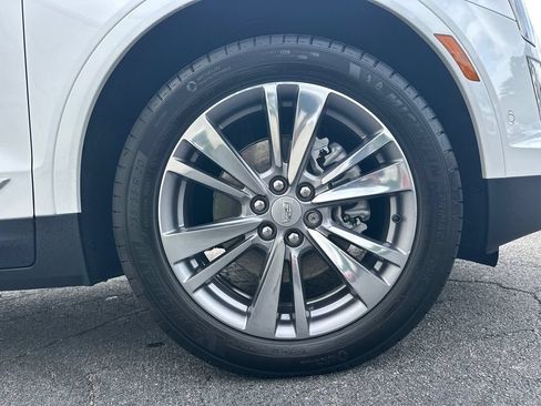 Certified 2025 Cadillac XT5 Premium Luxury w/ Technology Package FWD image 12