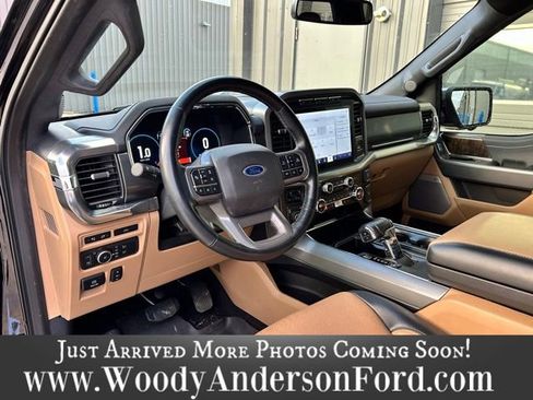 Used 2021 Ford F150 Lariat w/ Max Trailer Tow Package image 8